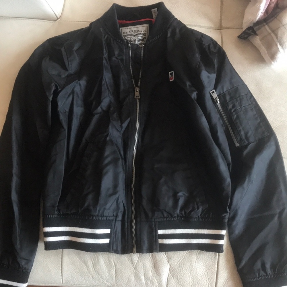 Levi’s bomber